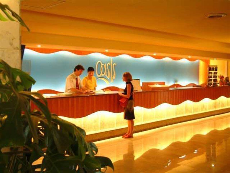 Hotel Oasis Park Salou Exterior foto