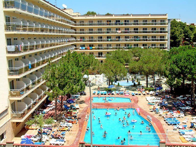 Hotel Oasis Park Salou Exterior foto